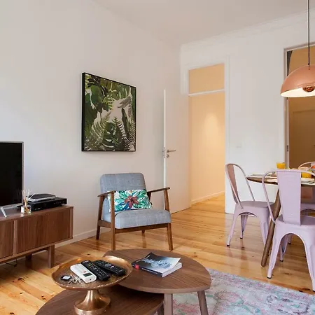 Lägenhet 2 Stylish Flat At Bairro Alto-principe Real